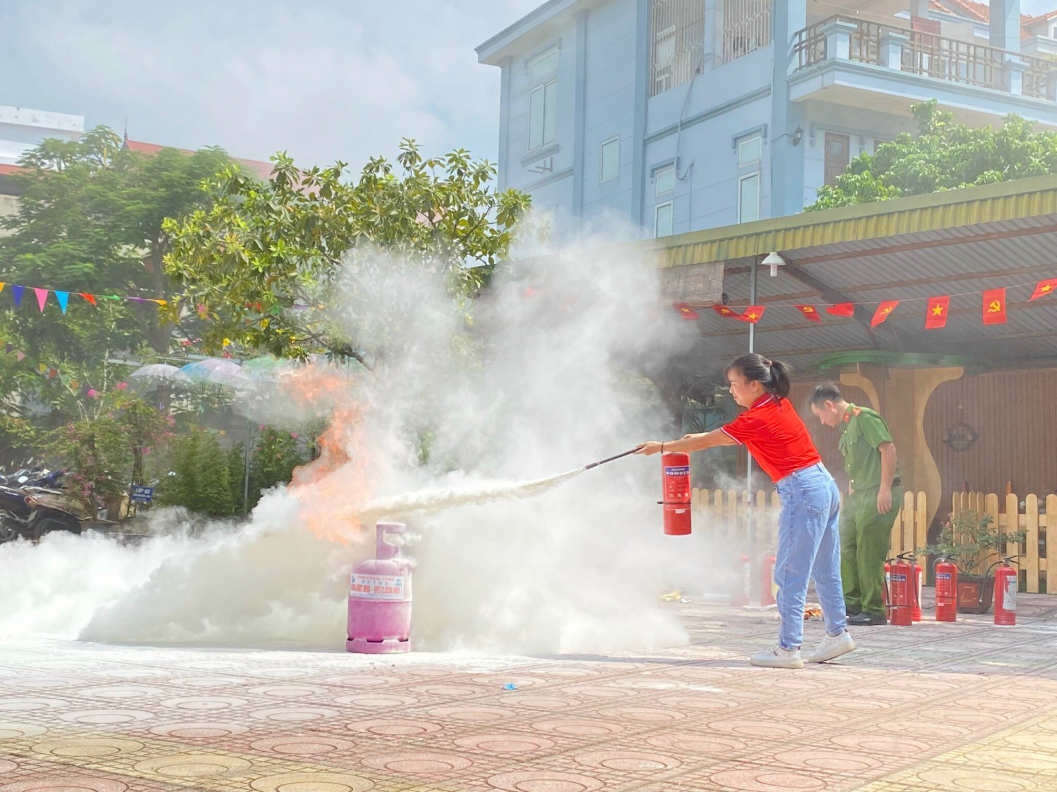 z3735721290073 e2e0de991bccb9b9b081b5060b2c5935