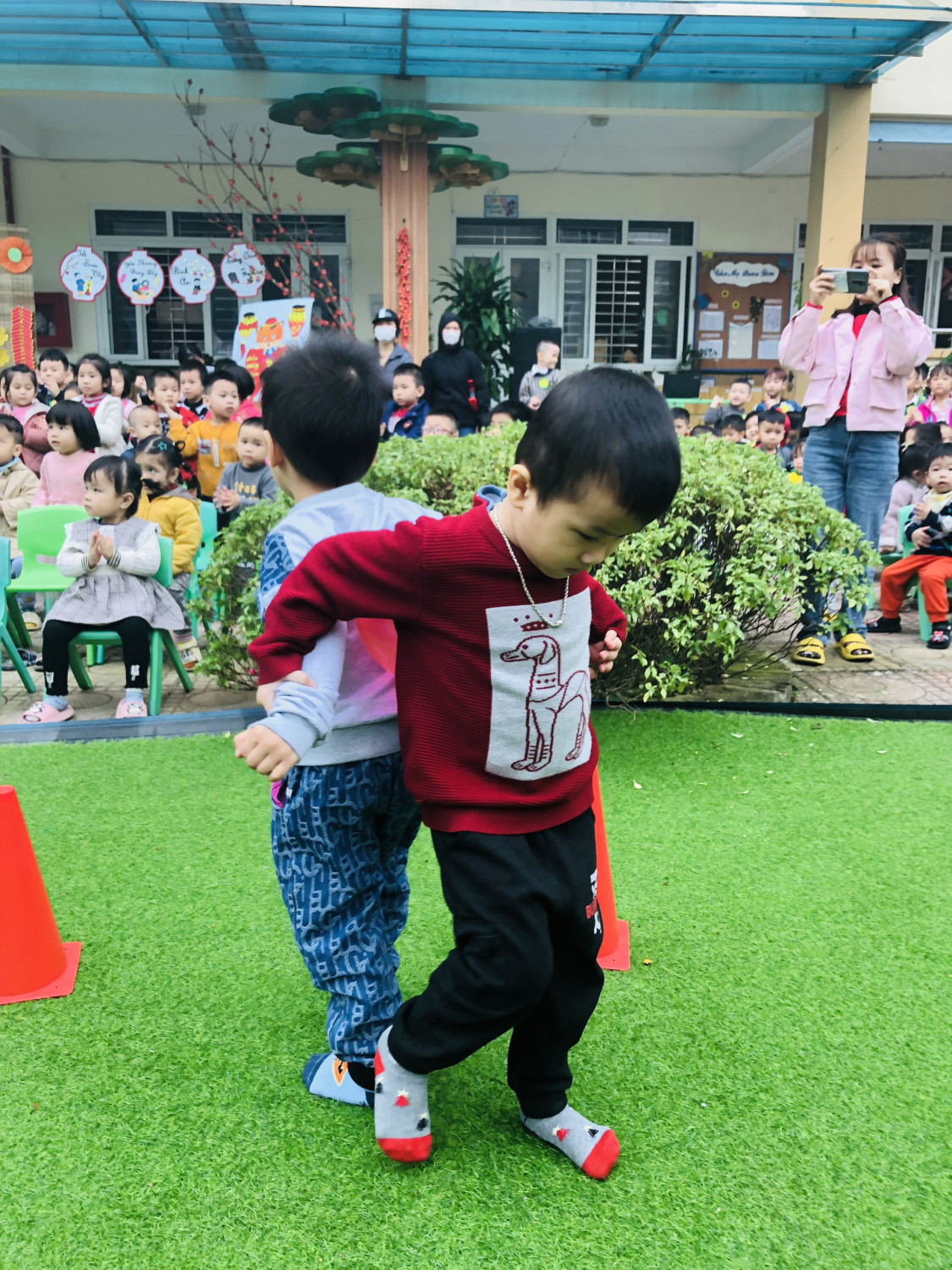 z4033600653333 45e00b04a7c8acc0f55d4c89d3d89ee6